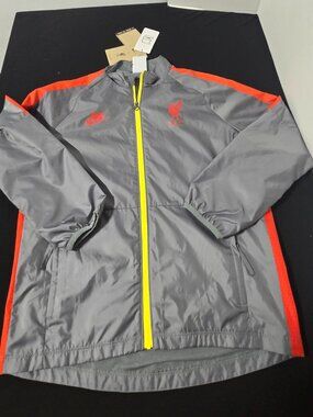 Nike Liverpool FC Windrunner Jacket Youth Medium NWT ⚽🔥
